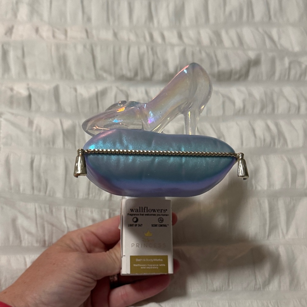 Bath and Body Works Cinderella Slipper Wallflower plug in